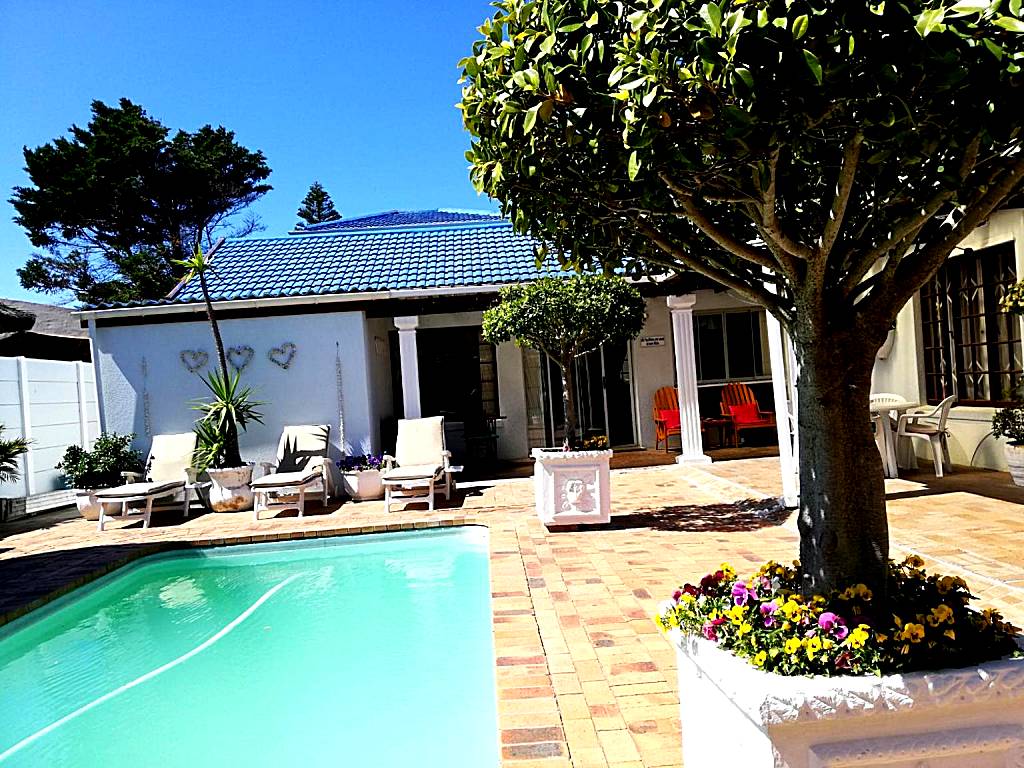 Dolphin Inn Blouberg