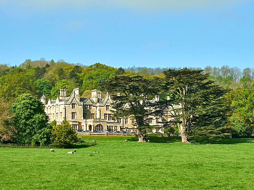 Dumbleton Hall Hotel