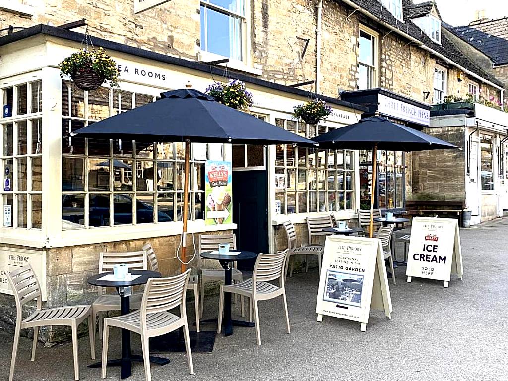 Priory Tearooms Burford with Rooms