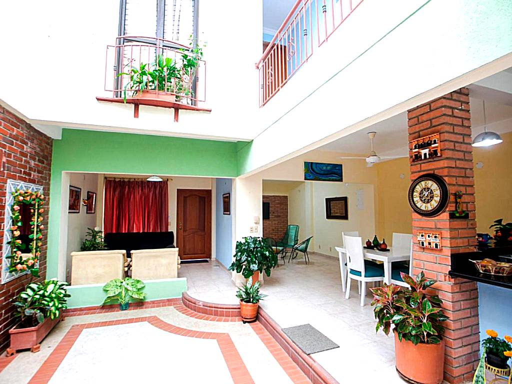 Hostal Cartagonova - Habitaciones privadas y amplias cerca a zonas turísticas