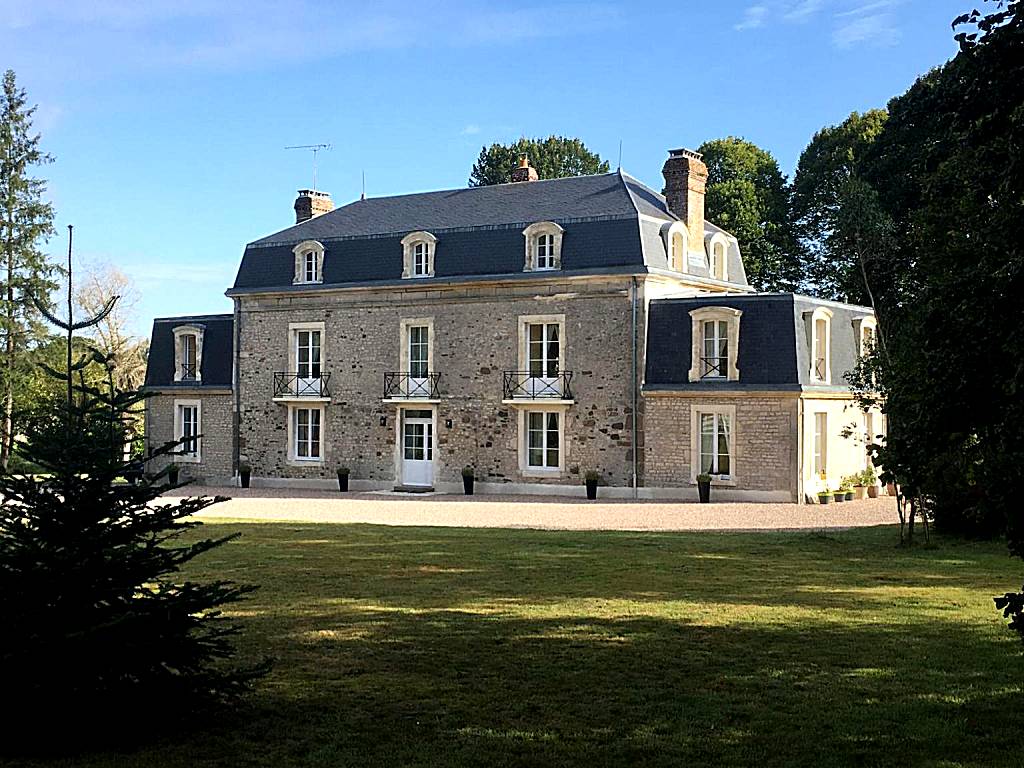 Le Manoir du Ribardon (Neuvy-au-Houlme) 