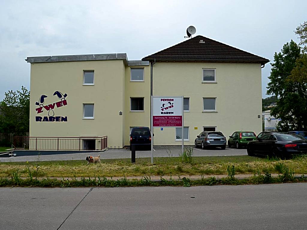 Zwei Raben Pension