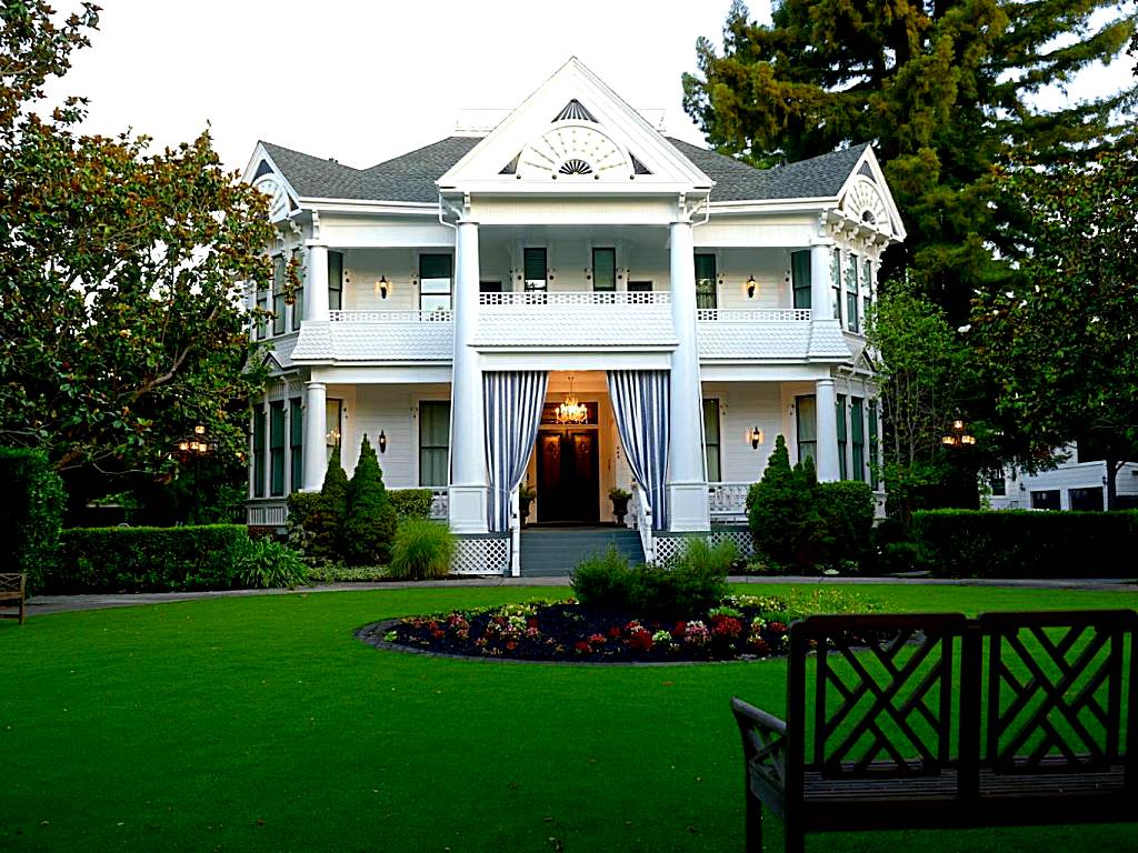 The White House Inn & Spa