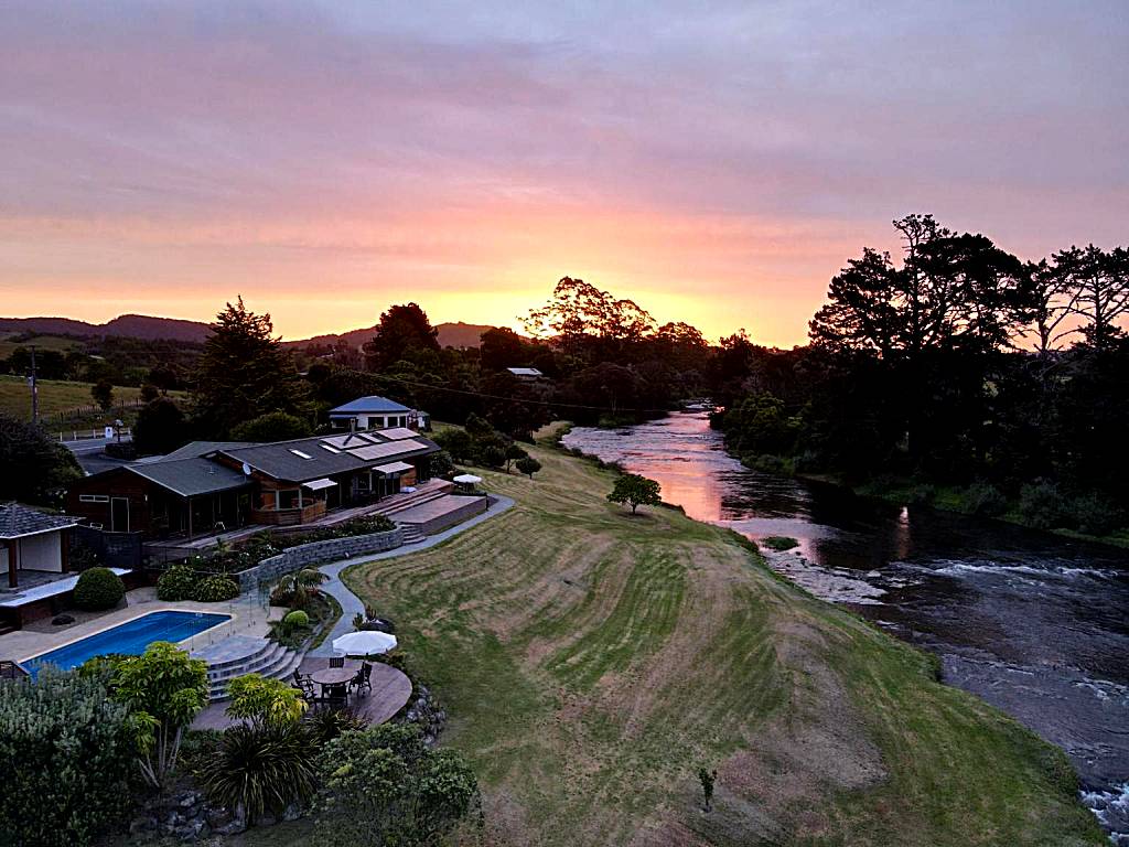 Te Awa Lodge