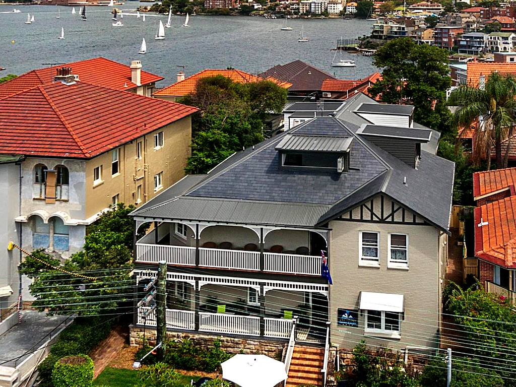 Cremorne Point Manor