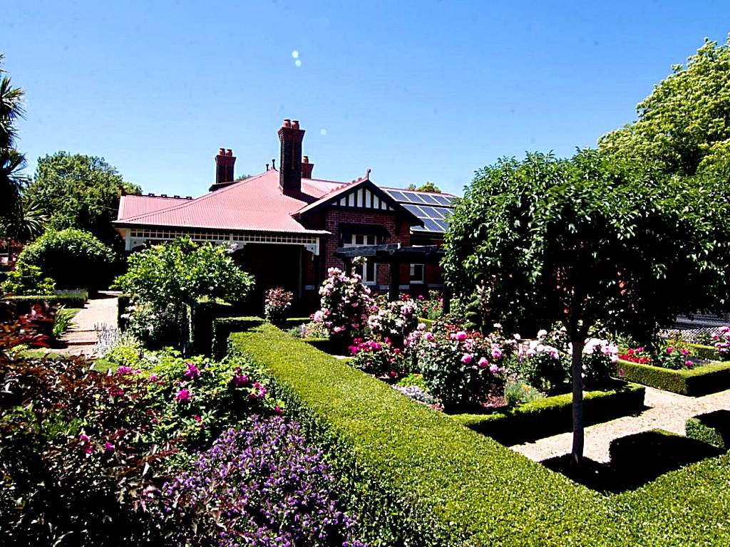 Kyneton Manor House (Kyneton) 